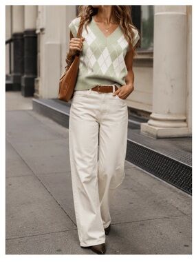 NWT LILOU Sleeveless Cropped V-Neck Colorblock Sweater Vest in Sage/Ivory